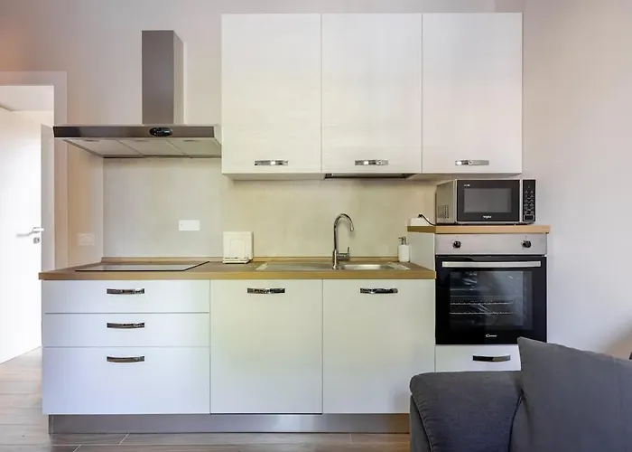 53 Campofiore - Patio Esterno - Moderno * Verona