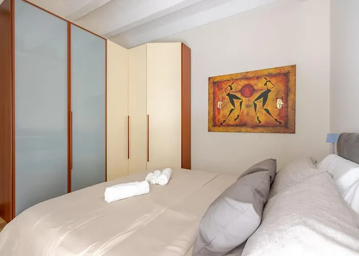 53 Campofiore - Patio Esterno - Moderno *